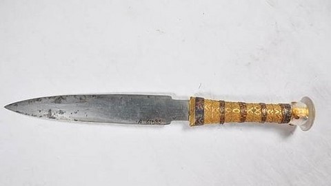 dagger tutankhamun made of meteoritic iron