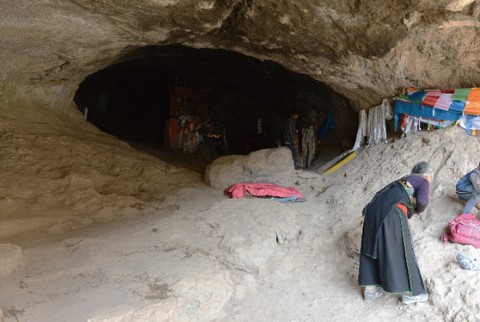 Tibet Denisovan find cave