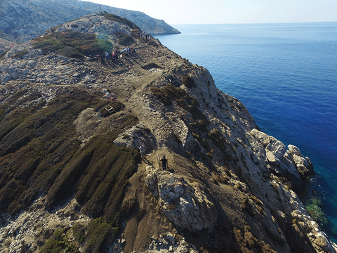 daskalios islet archaeological digs of the sanctuary